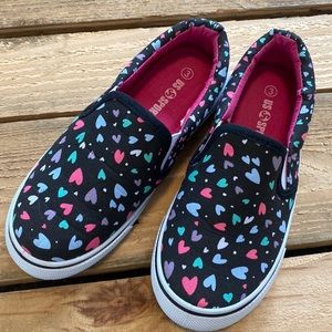 Like New Heart Print Slip-on Sneakers Girls Size 3